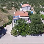 Maison d'hôtes Carev 1293 Jezera