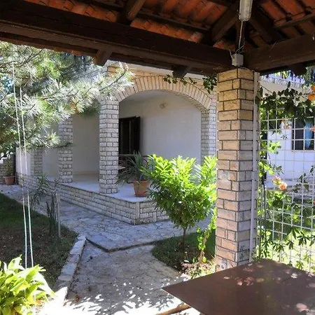 Carev 1293 Gæstehus 3*