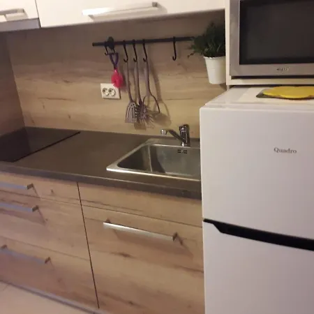 Apartments Carev 1293 Jezera